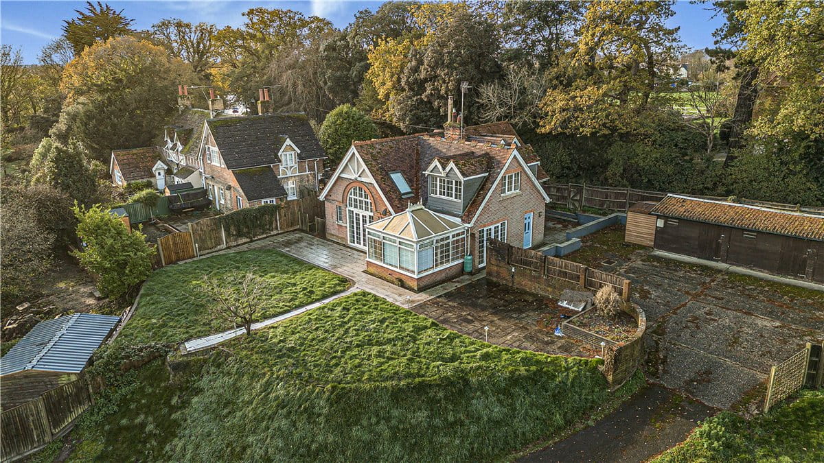 4 bedroom house, Yapton Lane, Walberton BN18 - Available