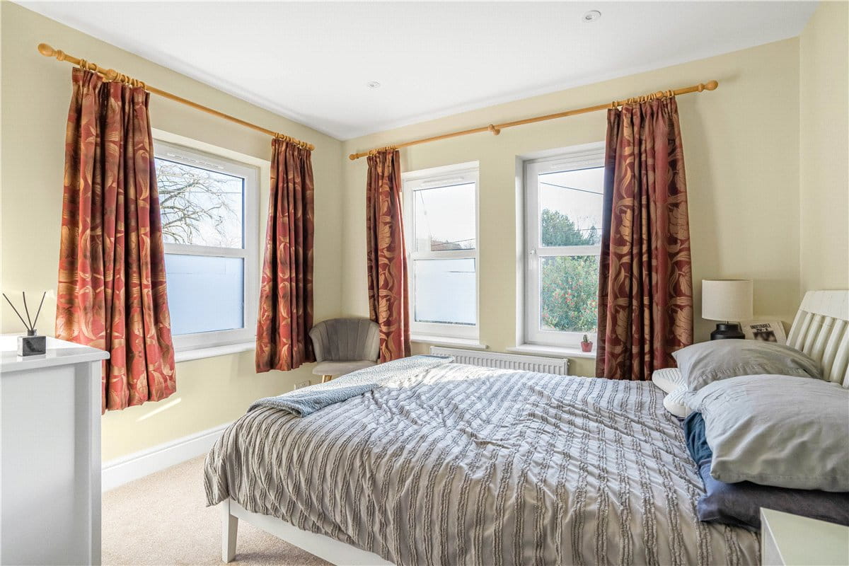 6 bedroom , Eynsham Road, Botley OX2 - Available