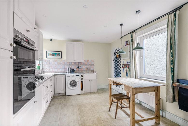 6 bedroom , Eynsham Road, Botley OX2 - Available