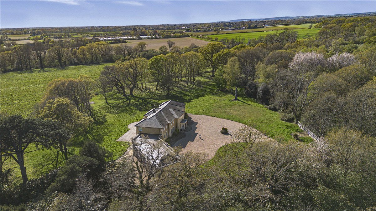 5 bedroom house, Binsted, Arundel BN18 - Available