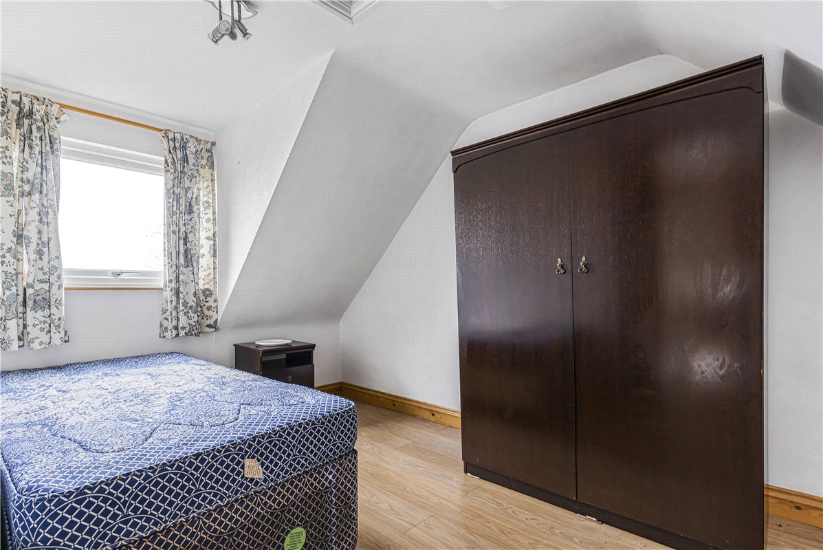 4 bedroom house, Oxford Road, Burford OX18 - Available