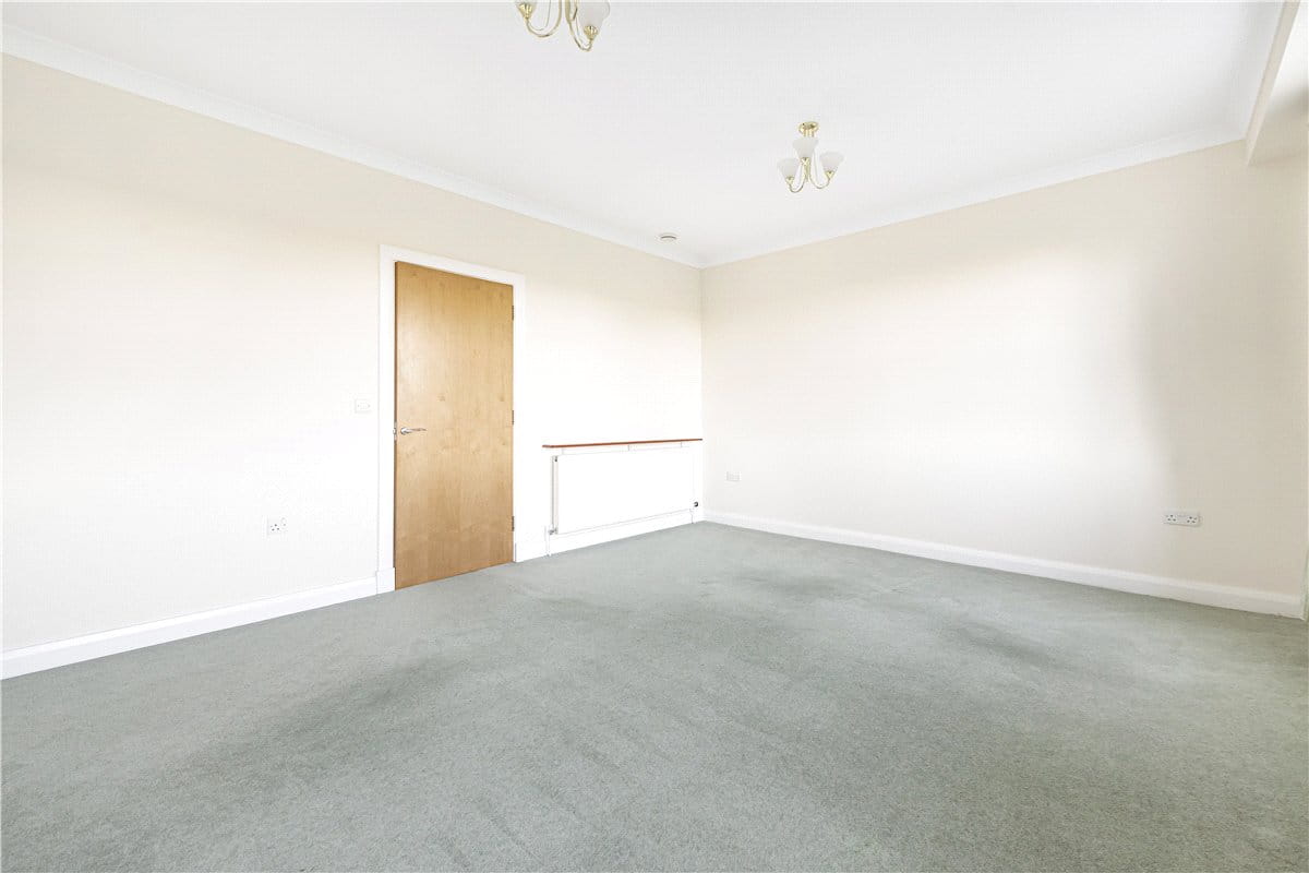 3 bedroom house, Tortington Manor, Ford Road BN18 - Available