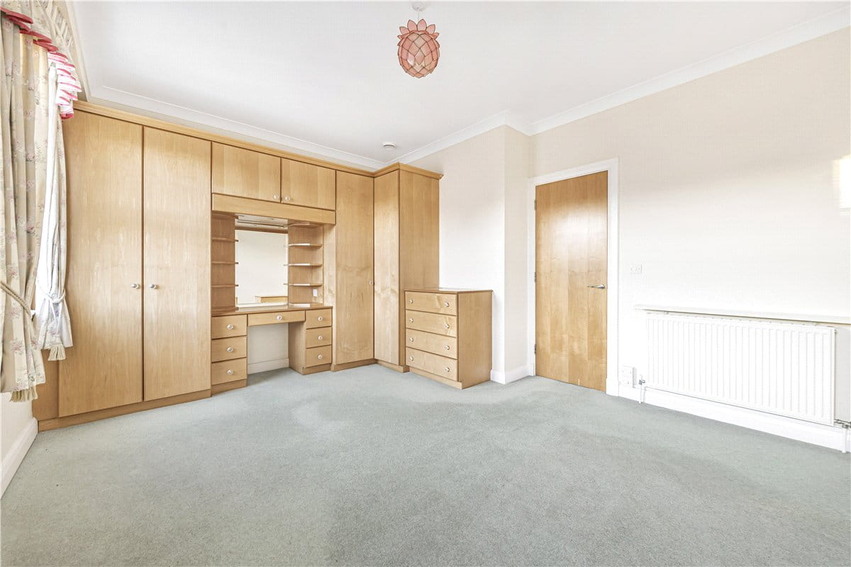 3 bedroom house, Tortington Manor, Ford Road BN18 - Available