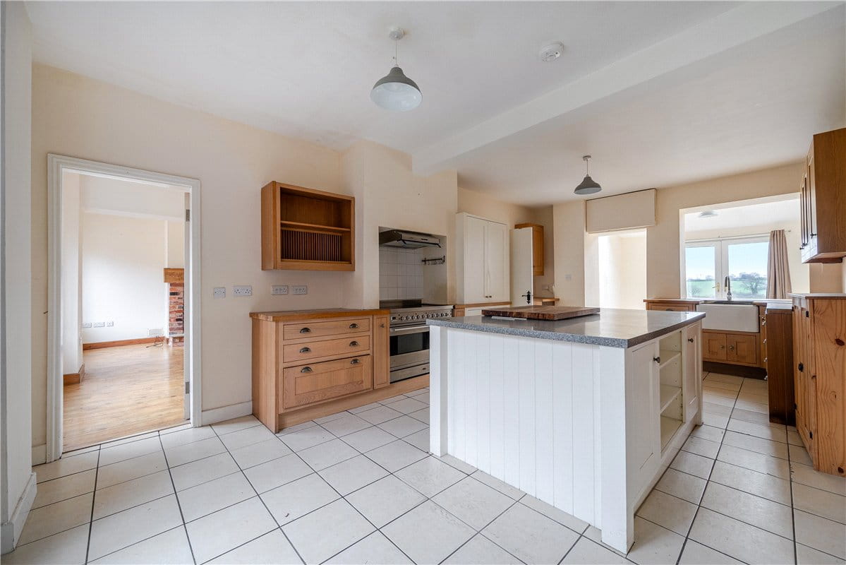 4 bedroom cottage, Shirrall Drive, Drayton Bassett B78 - Available