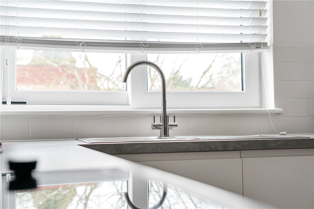 2 bedroom flat, Cunliffe Close, Oxford OX2 - Available