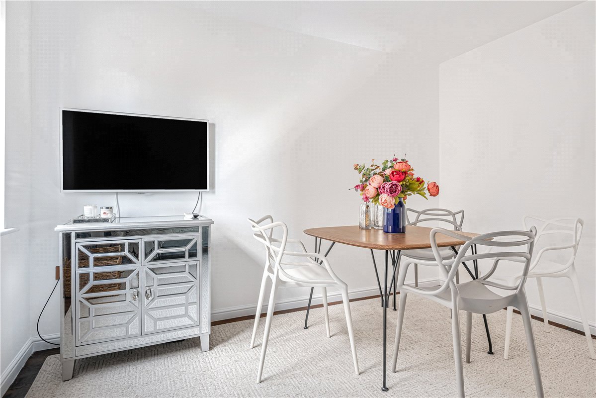 2 bedroom flat, Clear Water Place, Oxford OX2 - Available