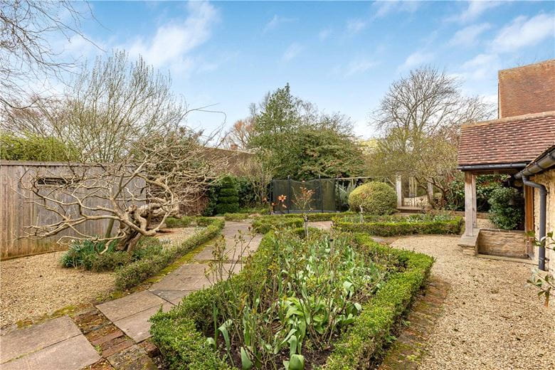 5 bedroom , Back Way, Great Haseley OX44 - Available