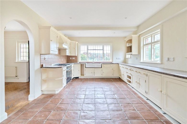 4 bedroom house, Tye Lane, Walberton BN18 - Available