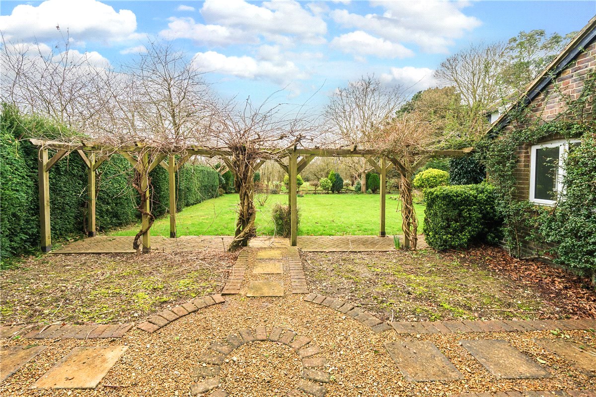 4 bedroom house, Tye Lane, Walberton BN18 - Available