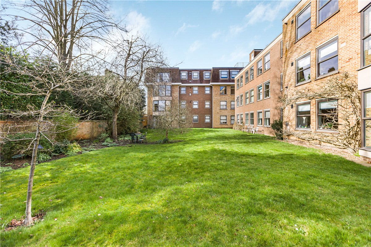 2 bedroom flat, Banbury Road, Oxford OX2 - Available
