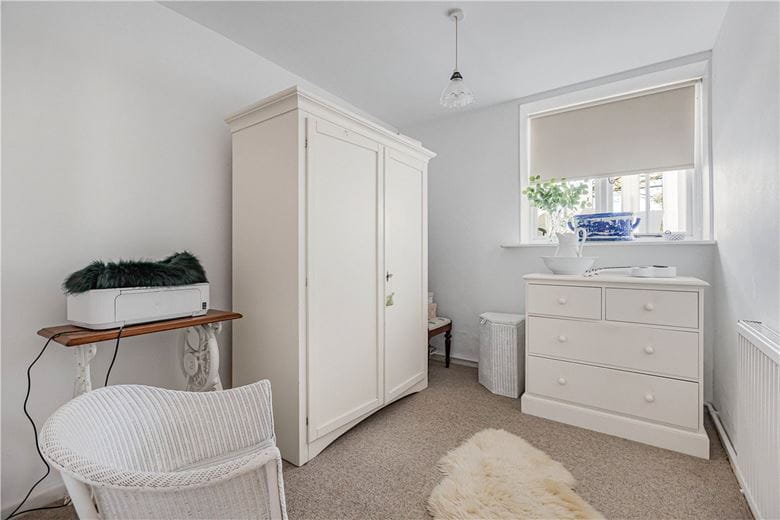 6 bedroom house, Church Road, Hinton Waldrist SN7 - Available