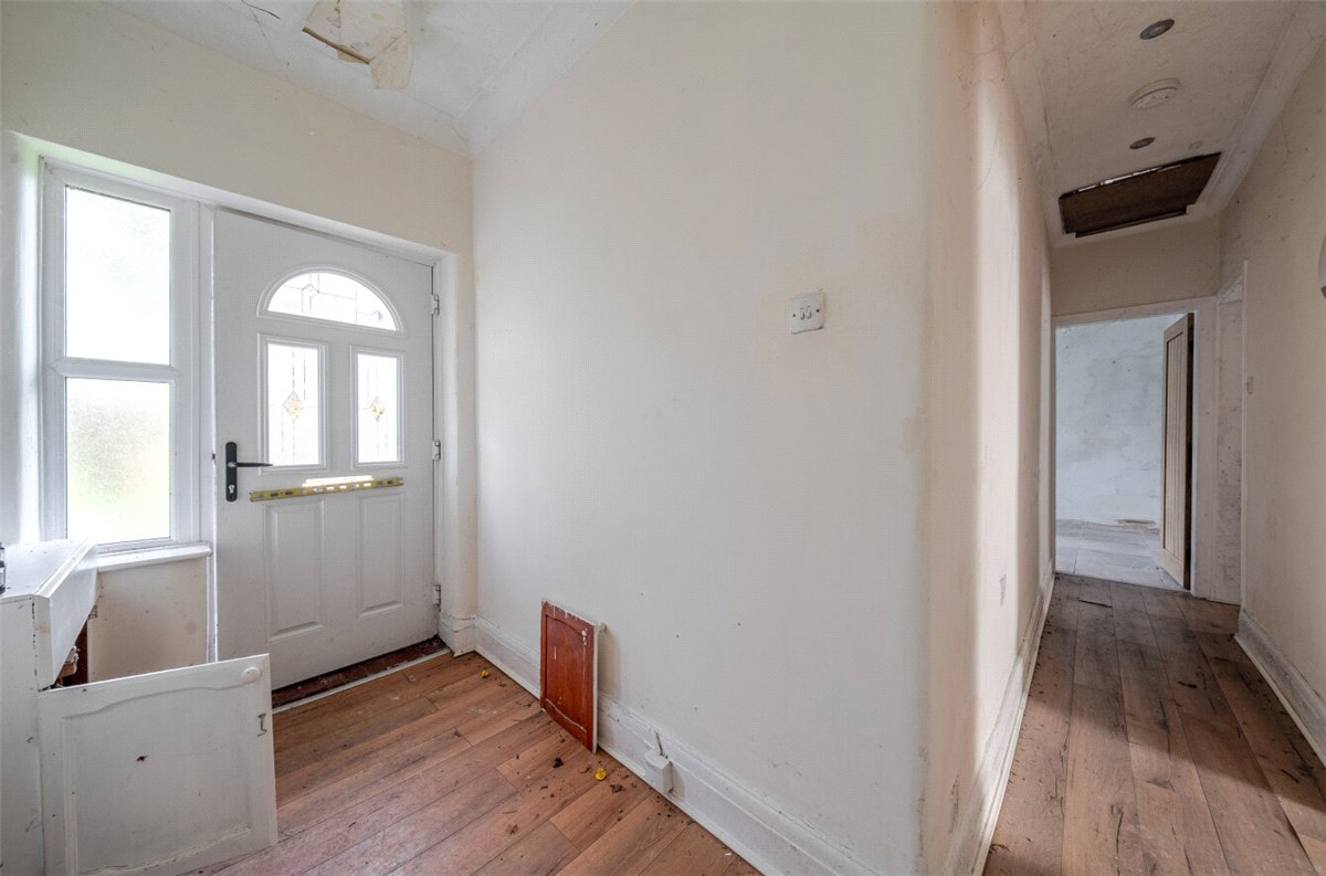 2 bedroom bungalow, Chester Road, Preston Brook WA7 - Available