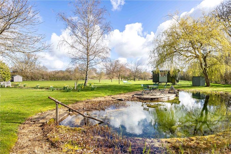 4 bedroom house, Weston-on-the-Green, Bicester OX25 - Available