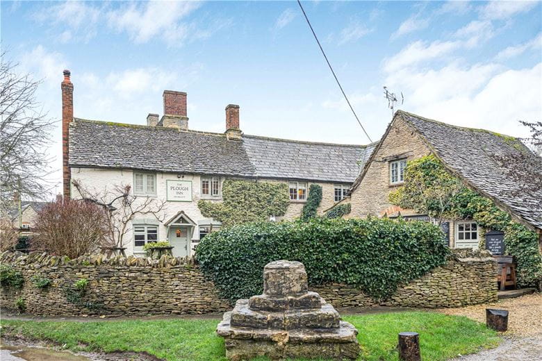3 bedroom cottage, Manor Cottages, Kelmscott GL7 - Available