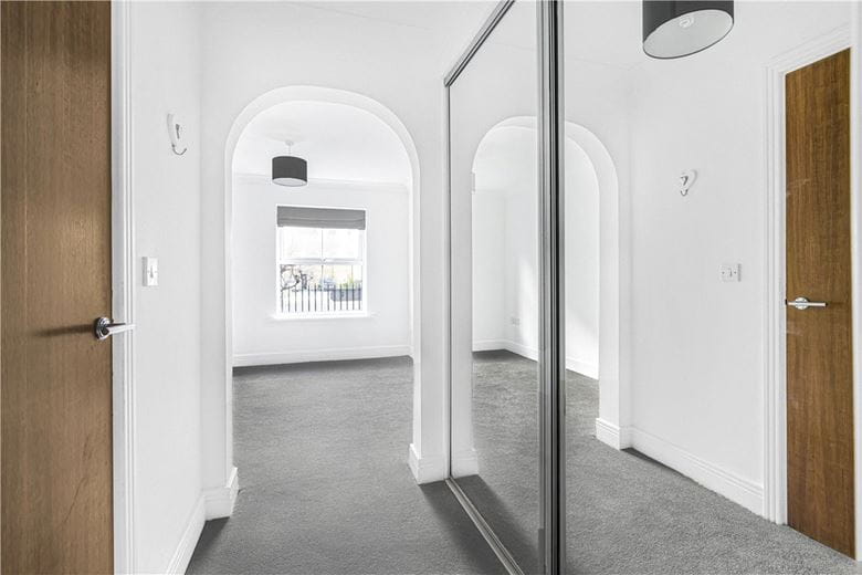 2 bedroom flat, Elizabeth Jennings Way, Oxford OX2 - Available