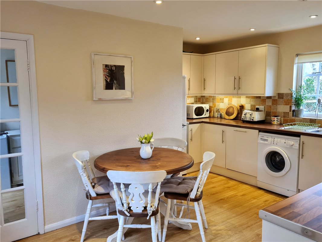 3 bedroom cottage, Wytham, Oxford OX2 - Let Agreed