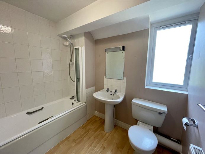 4 bedroom house, Queen Catherine Road, Steeple Claydon MK18