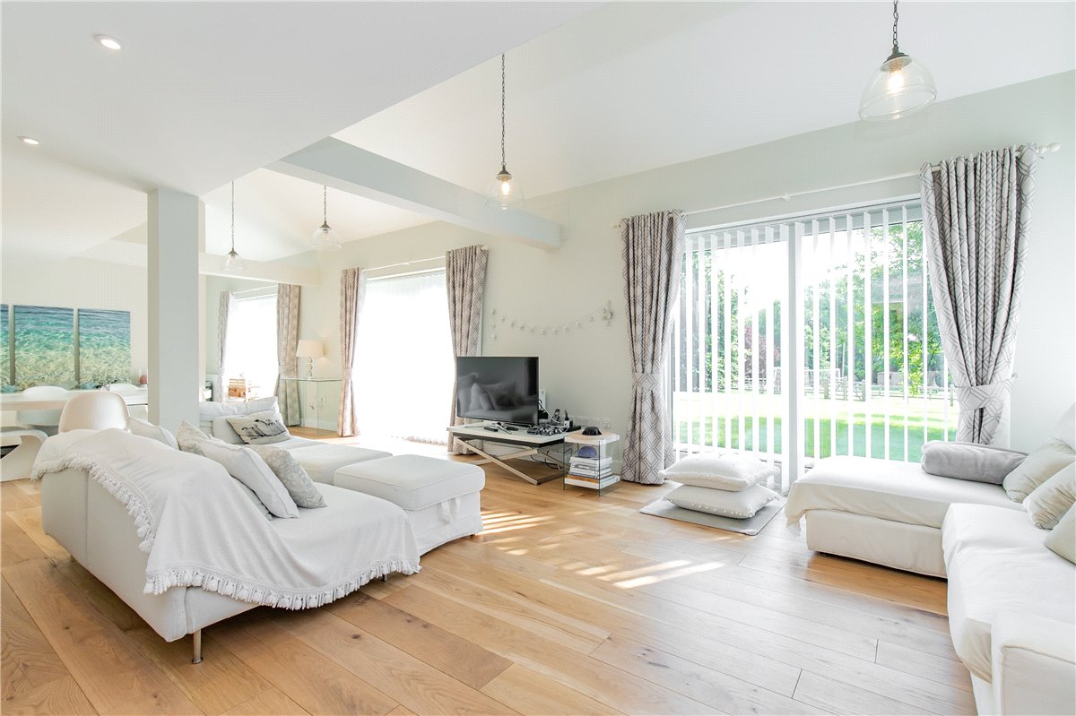 3 bedroom house, Overford Farm, Wytham OX2 - Available