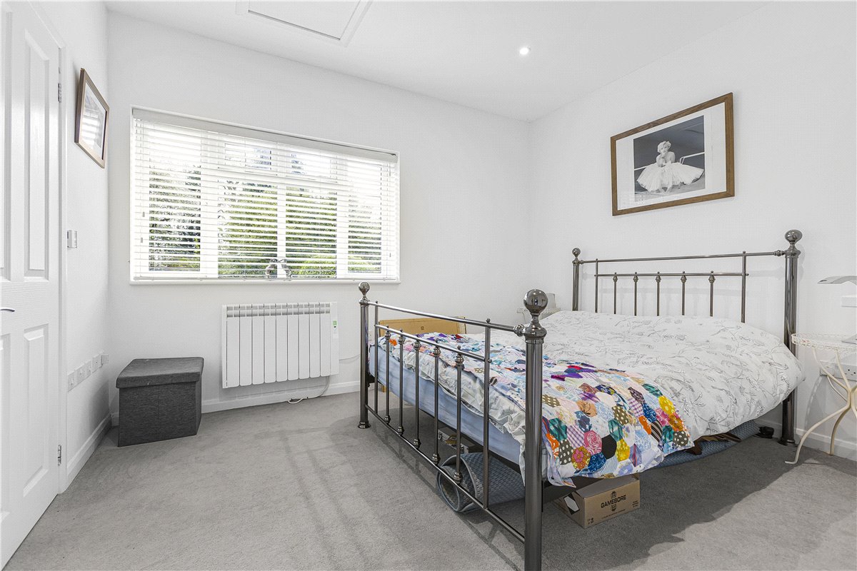 2 bedroom flat, The Coach House, Little Baldon OX44 - Let Agreed