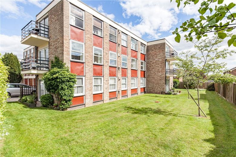 2 bedroom flat, Park Close, Oxford OX2 - Let Agreed