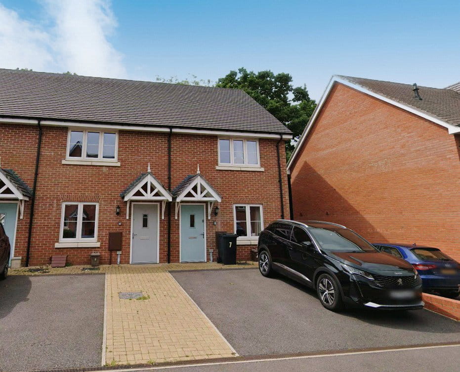 2 bedroom house, Merevale Close, Daventry NN11