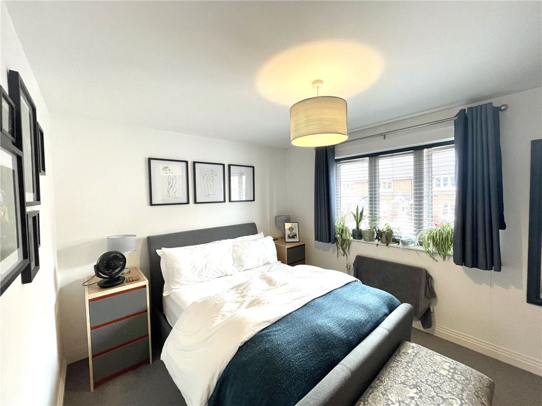 2 bedroom house, Merevale Close, Daventry NN11 - Let Agreed