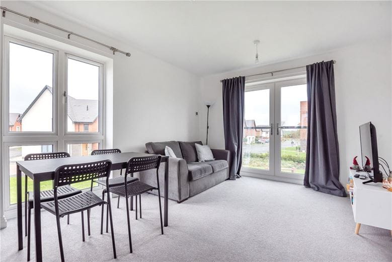 2 bedroom flat, Croxden Way, Daventry NN11 - Let Agreed