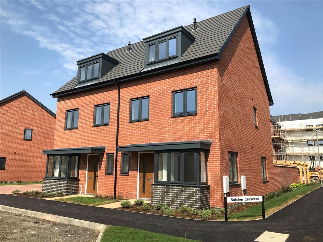 3 bedroom house, Butcher Crescent, Glebe Farm MK17