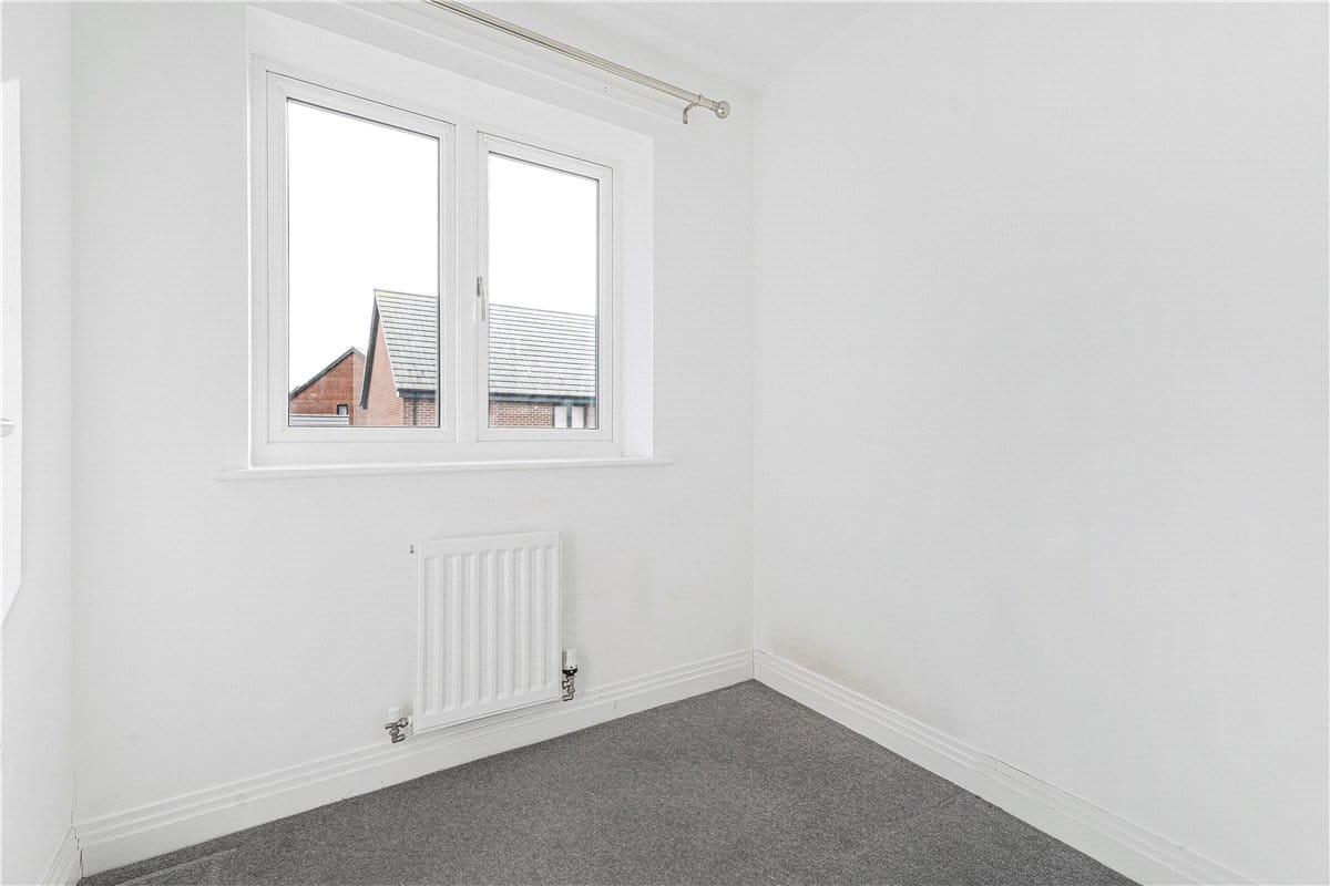 3 bedroom house, Butcher Crescent, Glebe Farm MK17 - Available