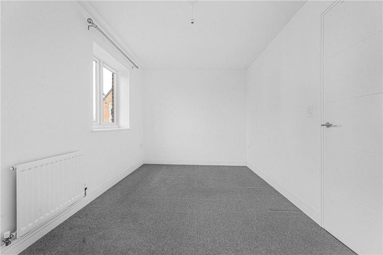 3 bedroom house, Butcher Crescent, Glebe Farm MK17 - Available