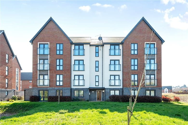 2 bedroom flat, Scott Court, Glebe Farm MK17