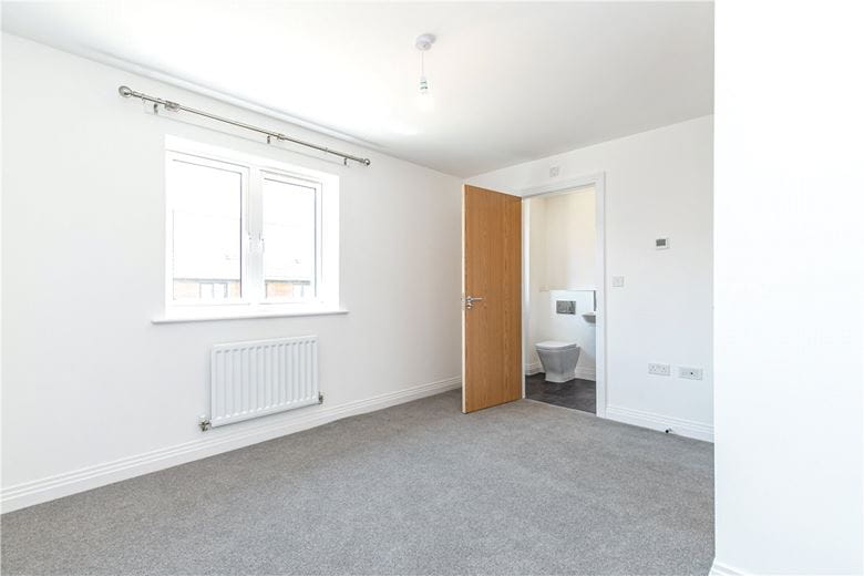 3 bedroom house, Rye Crescent, Curbridge OX29 - Let Agreed