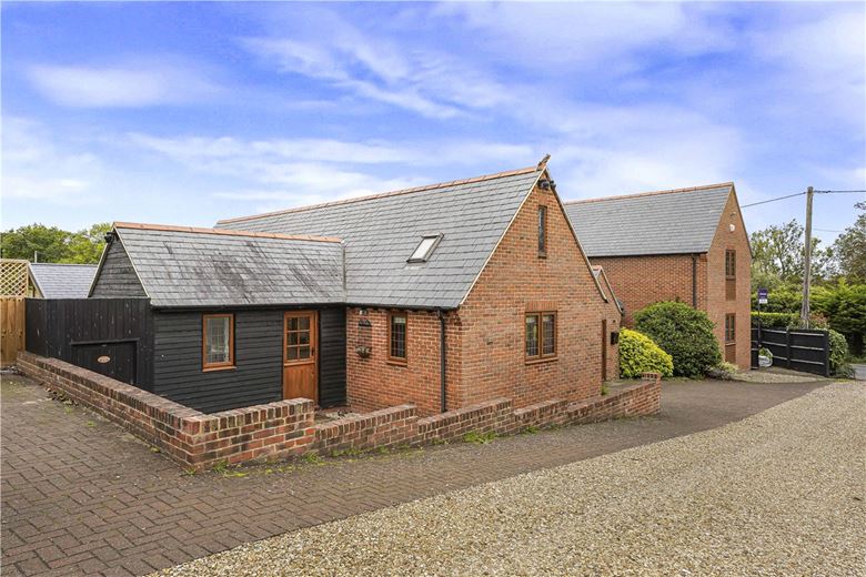 5 bedroom house, Manor Road, Wantage OX12 - Under Offer