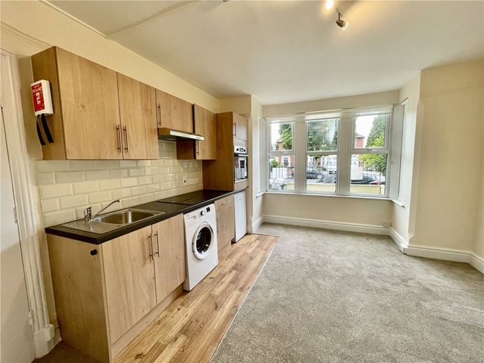  bedroom flat, Cowley Road, Oxford OX4 - Let Agreed