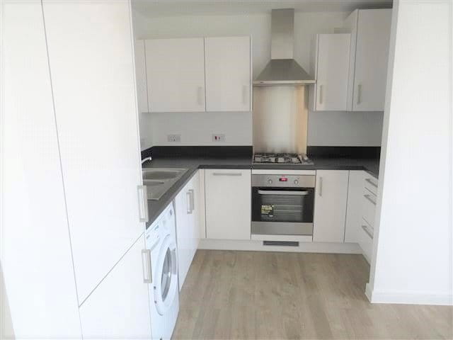 2 bedroom flat, Barrosa Way, Whitehouse MK8
