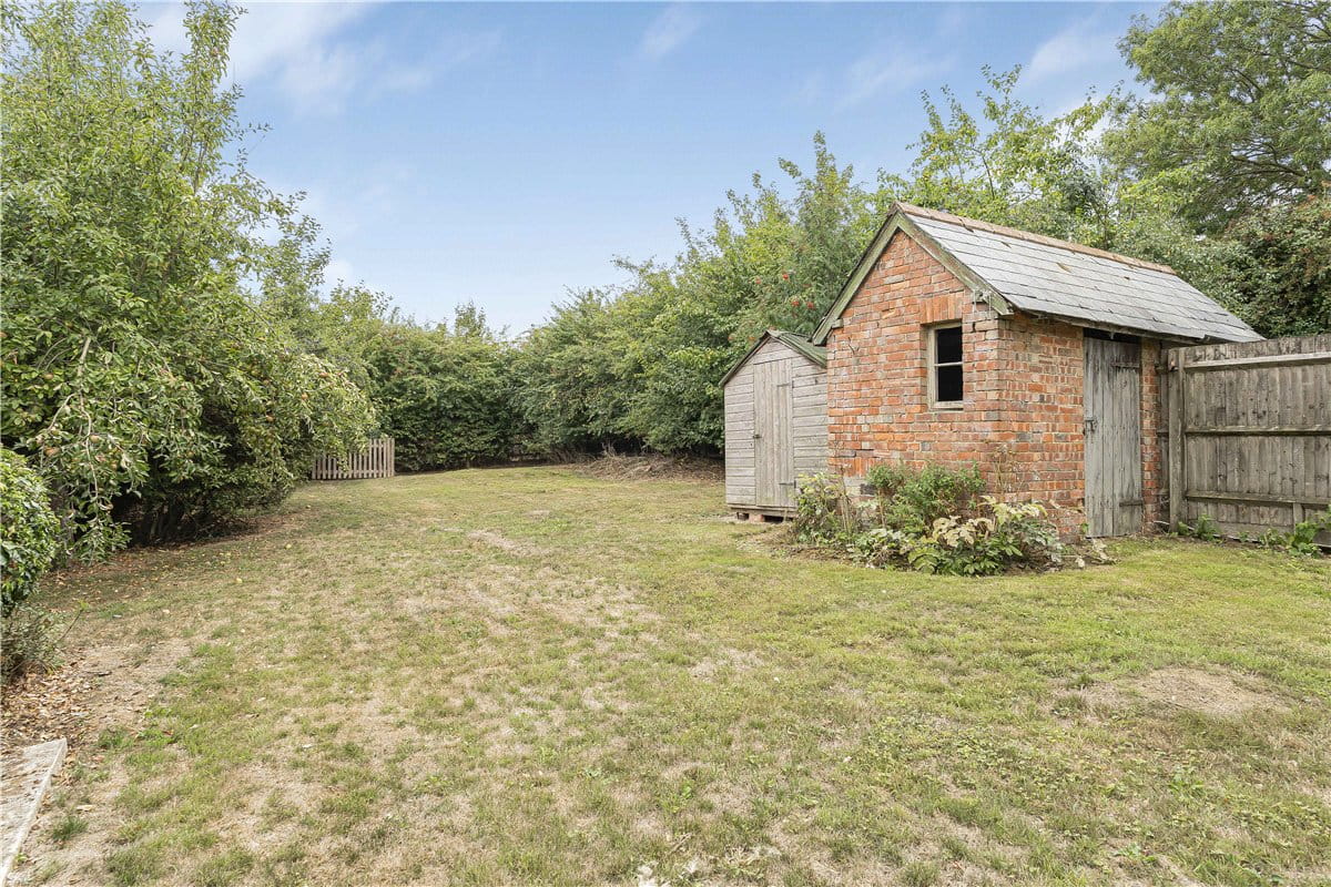 4 bedroom house, Manor Cottages, Lower Thorpe Mandeville OX17 - Let Agreed