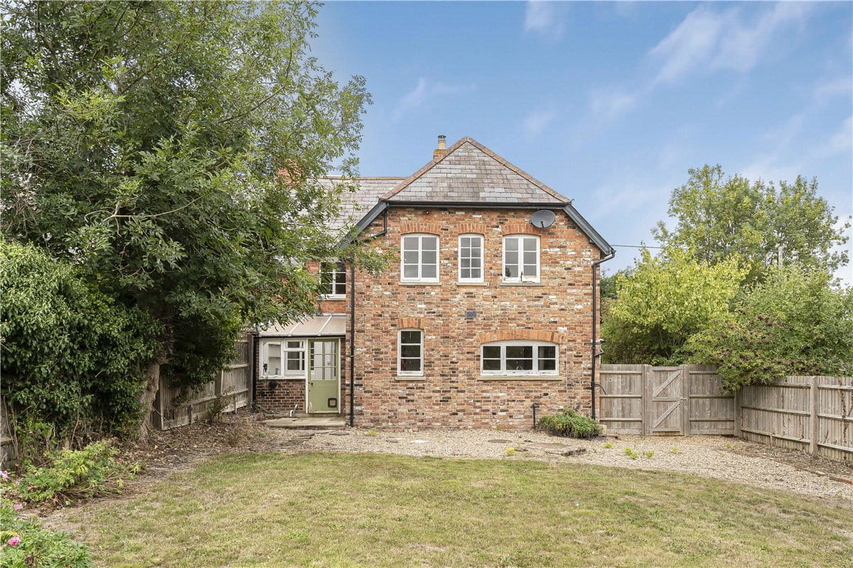 4 bedroom house, Manor Cottages, Lower Thorpe Mandeville OX17 - Let Agreed