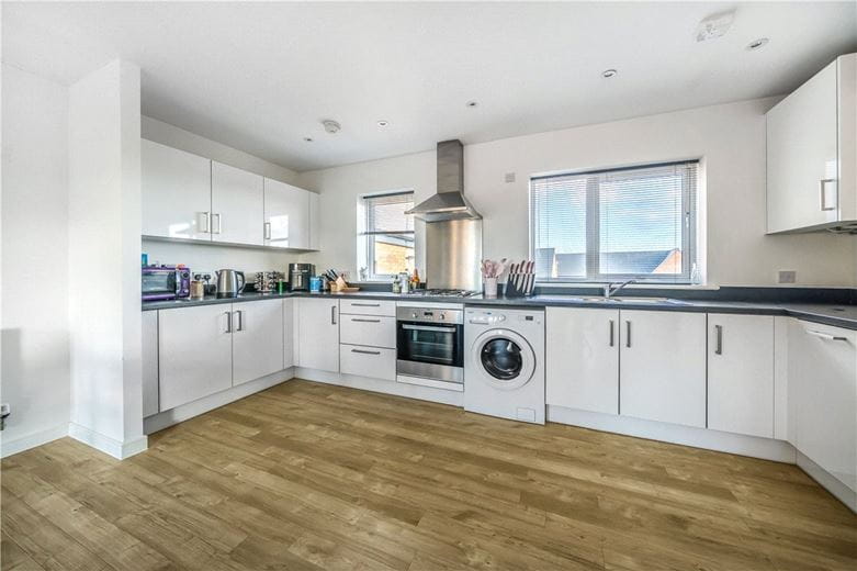 2 bedroom flat, Longhorn Drive, Whitehouse MK8 - Let Agreed