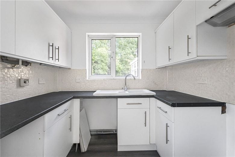 2 bedroom bungalow, Pantile Close, Witham CM8 - Let Agreed