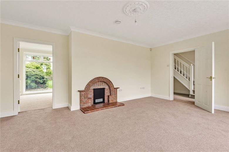 4 bedroom house, Bar Hill, Madeley CW3 - Available