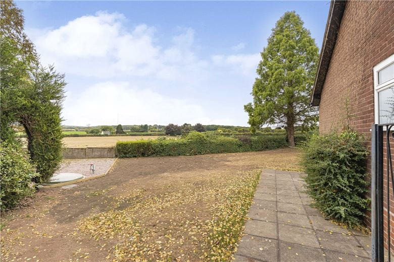 4 bedroom bungalow, Darnford Lane, Whittington WS14 - Let Agreed