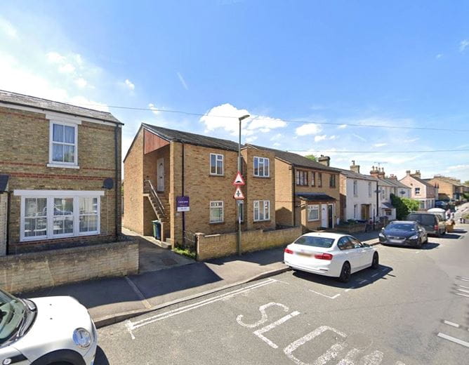 2 bedroom flat, Lime Walk, Headington OX3 - Available