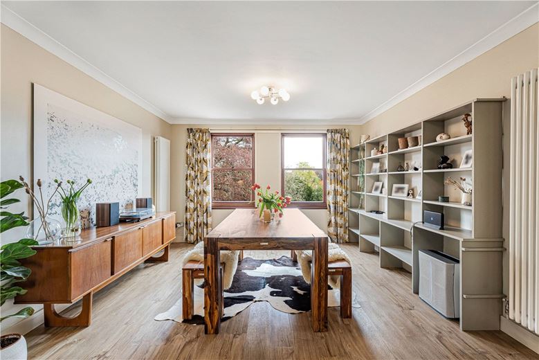 2 bedroom flat, Hartley Court, Woodstock Road OX2 - Let Agreed