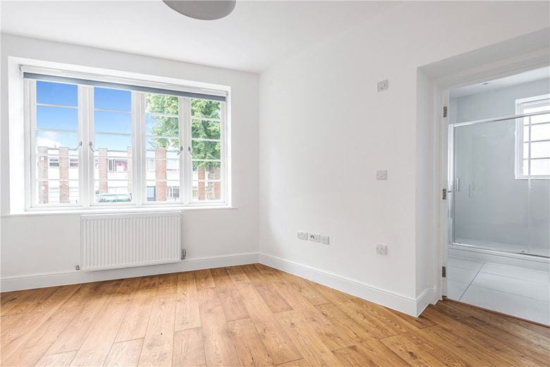 1 bedroom flat, Trinity Avenue, Northampton NN2 - Let Agreed