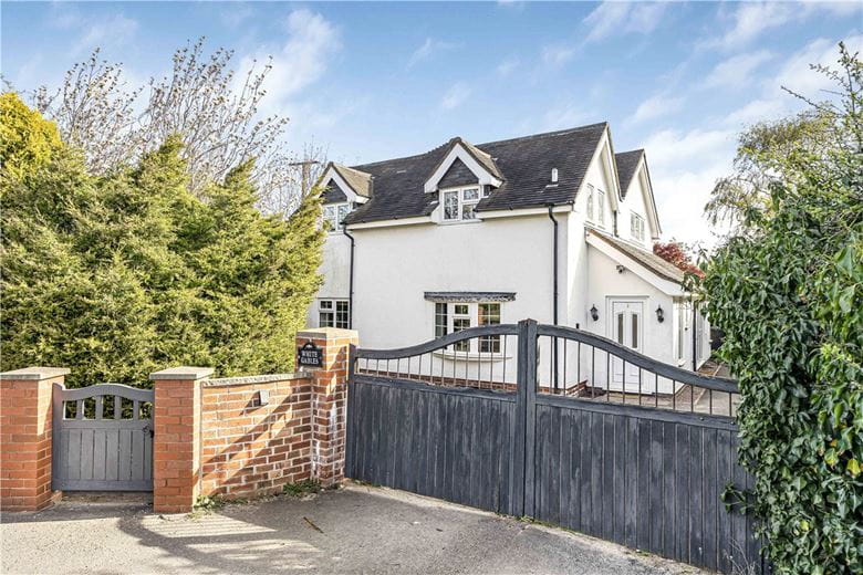 4 bedroom house, Lichfield Road, Armitage WS15 - Available