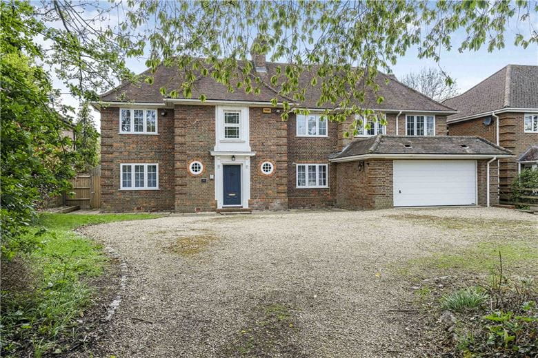5 bedroom house, Old Risborough Road, Stoke Mandeville HP22 - Available
