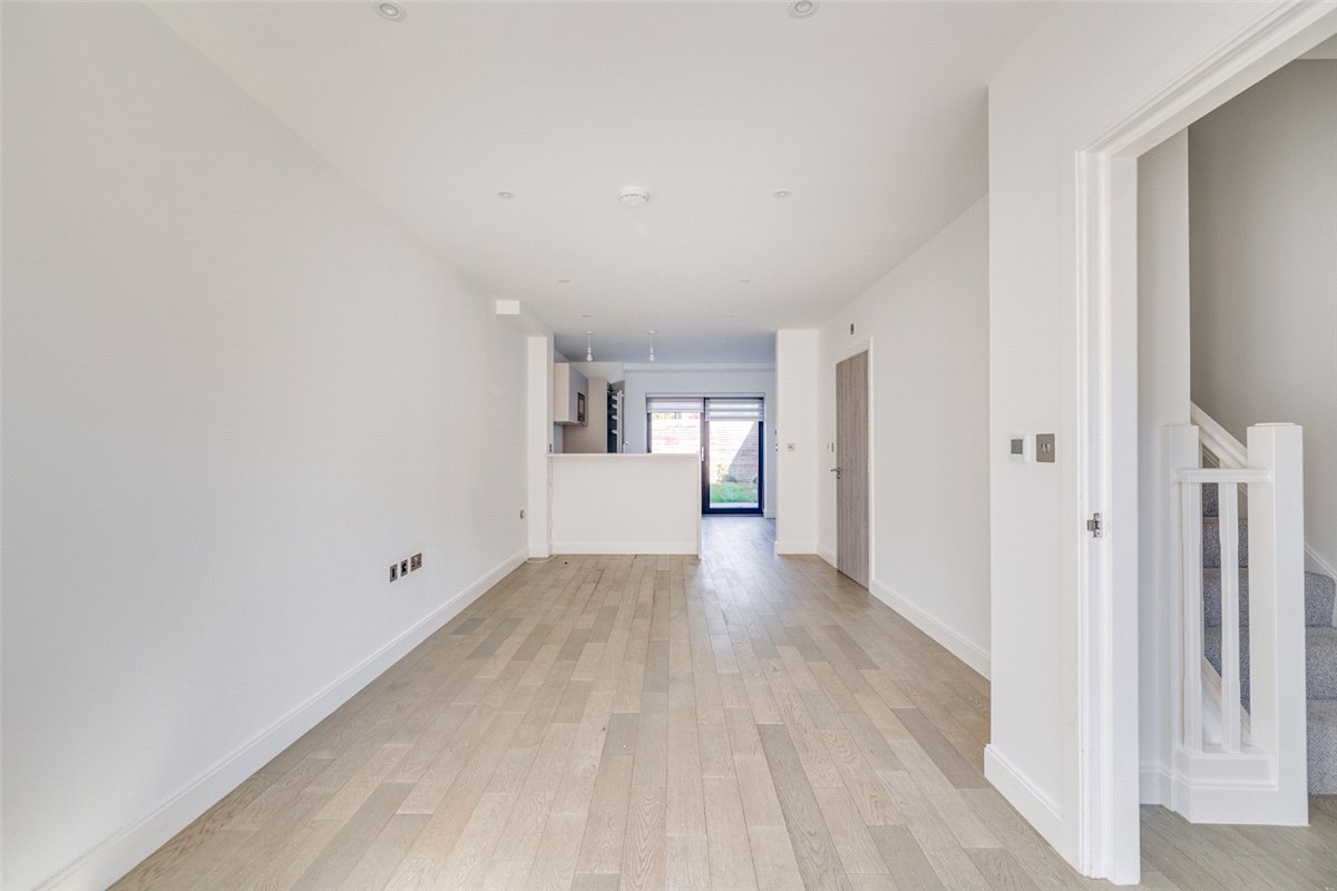 3 bedroom house, Harlow Gardens, Kingston upon Thames KT1 - Let Agreed