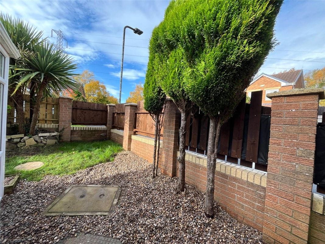 3 bedroom house, Sherbourne Avenue, Bramley S66 - Let Agreed