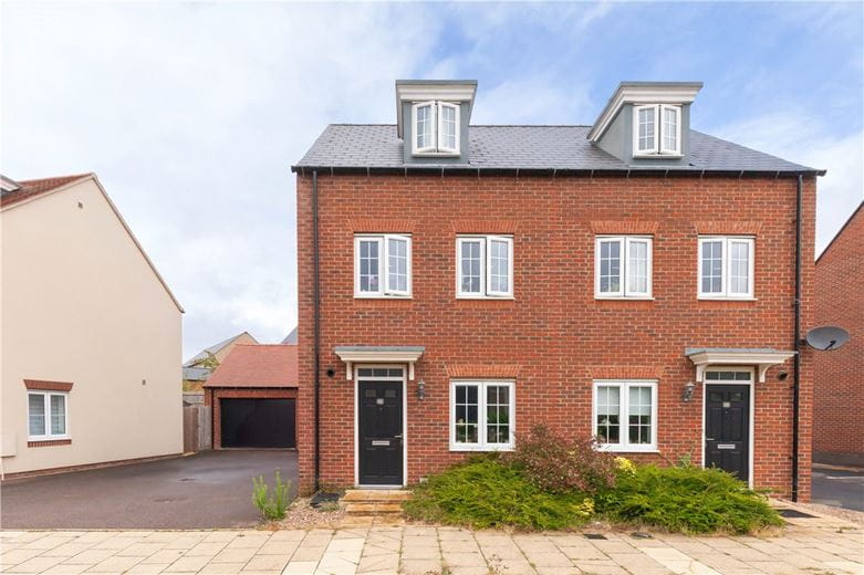 3 bedroom house, Wincanton Road, Bicester OX26