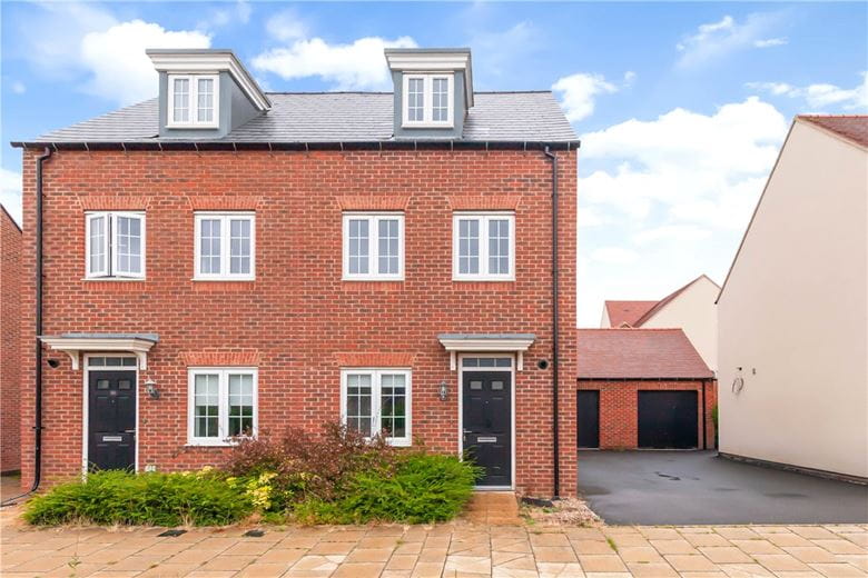 3 bedroom house, Wincanton Road, Bicester OX26 - Let Agreed